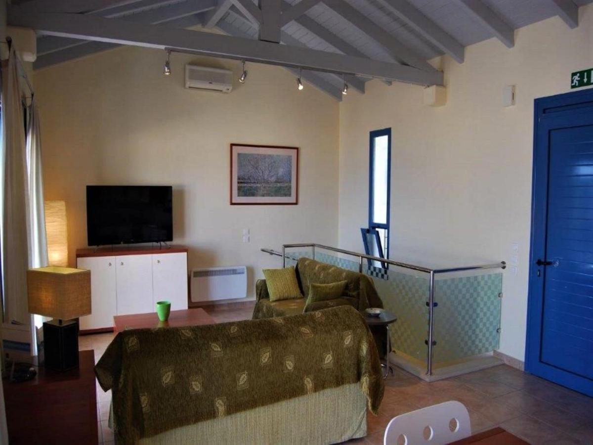 Bohemia Beach House Comfortable Villa On The Beautiful North East Coast Μπαρμπάτι Εξωτερικό φωτογραφία